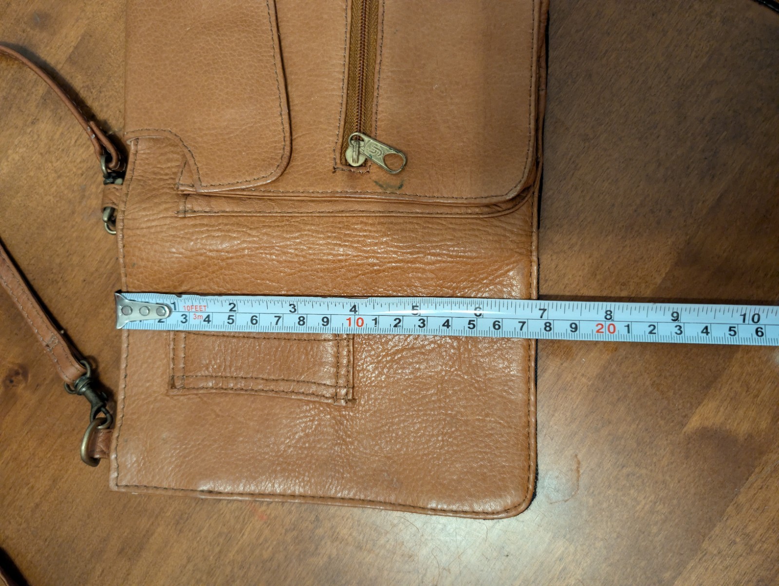Boulder Ridge Leather Crossbody Bag Adjustable Strap Plaid Lining Zip