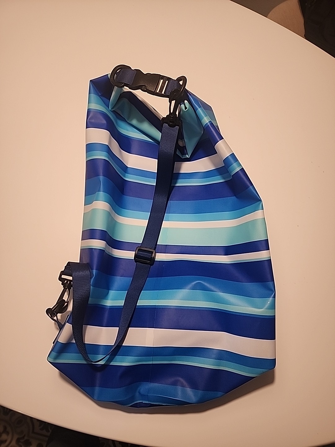 Tommy Bahama Waterproof Dry Bag Sling Blue Striped Beach Boat Backpack