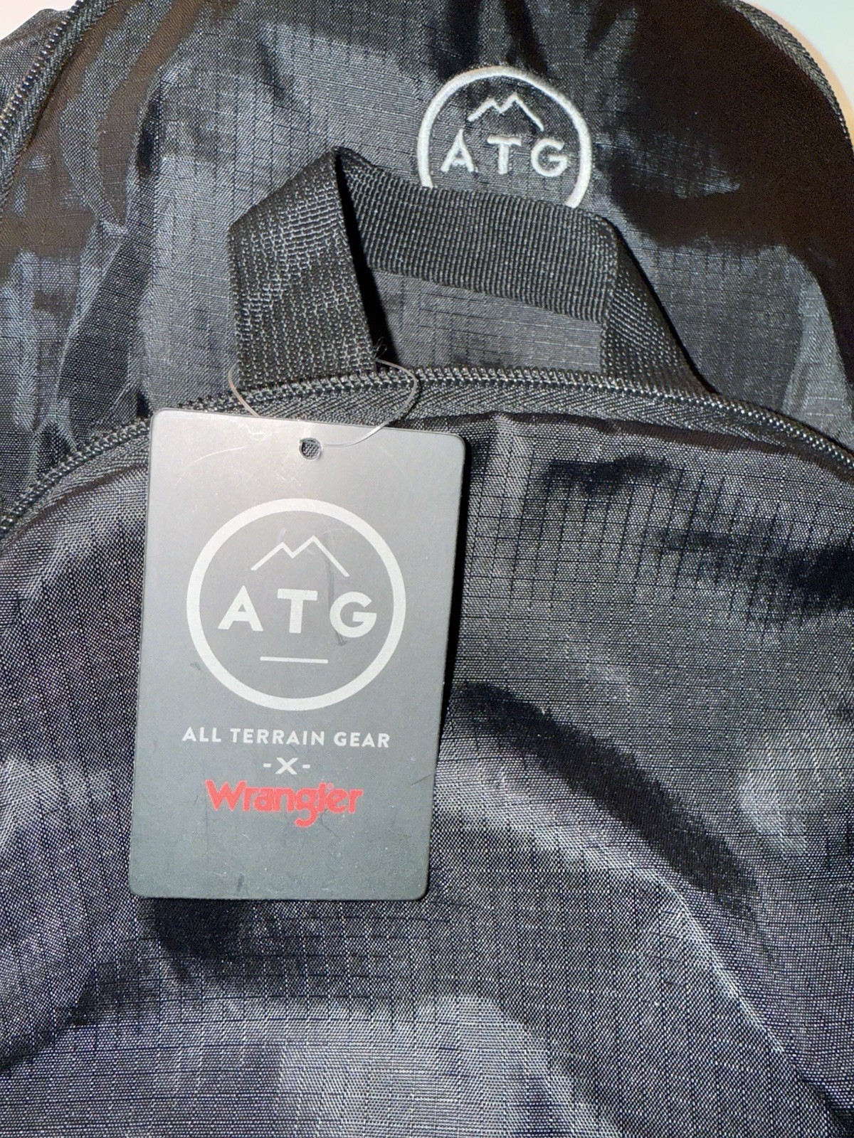 Wrangler ATG Black Backpack NWT 17″ Zippers WR-BP13513AQ
