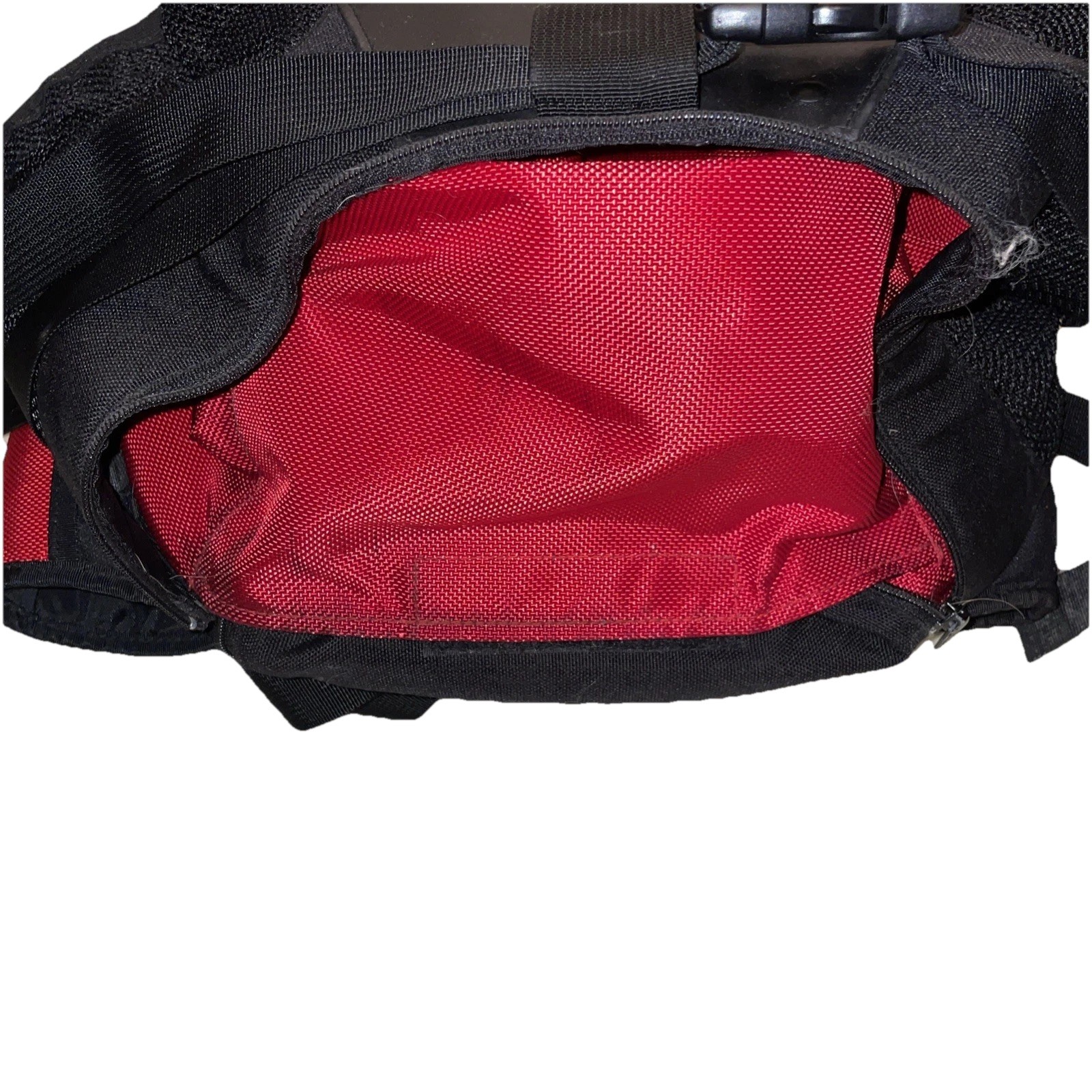 Vintage Oakley Icon Backpack Red Black Bag Nylon tactical Y2K / 90s PreOwned.