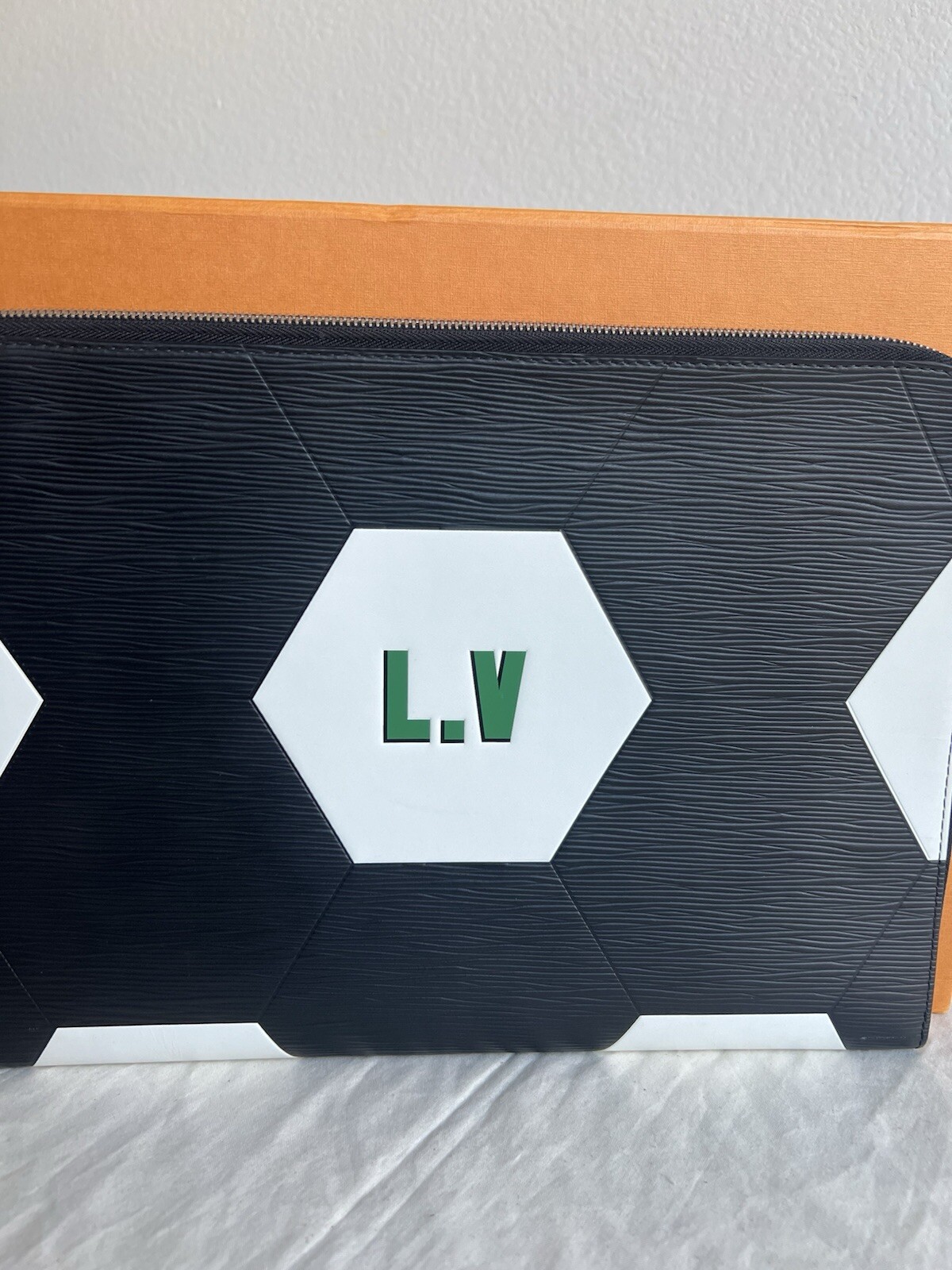 Louis Vuitton Clutch Bag Pochette Jules GM Epi Leather M63295 Black 2018 FIFA