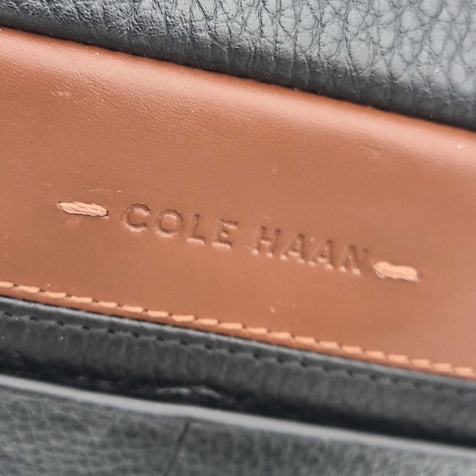 NEW Cole Haan Men’s Two Tone Top Zip Leather Toiletry Bag & Passport RFID Wallet