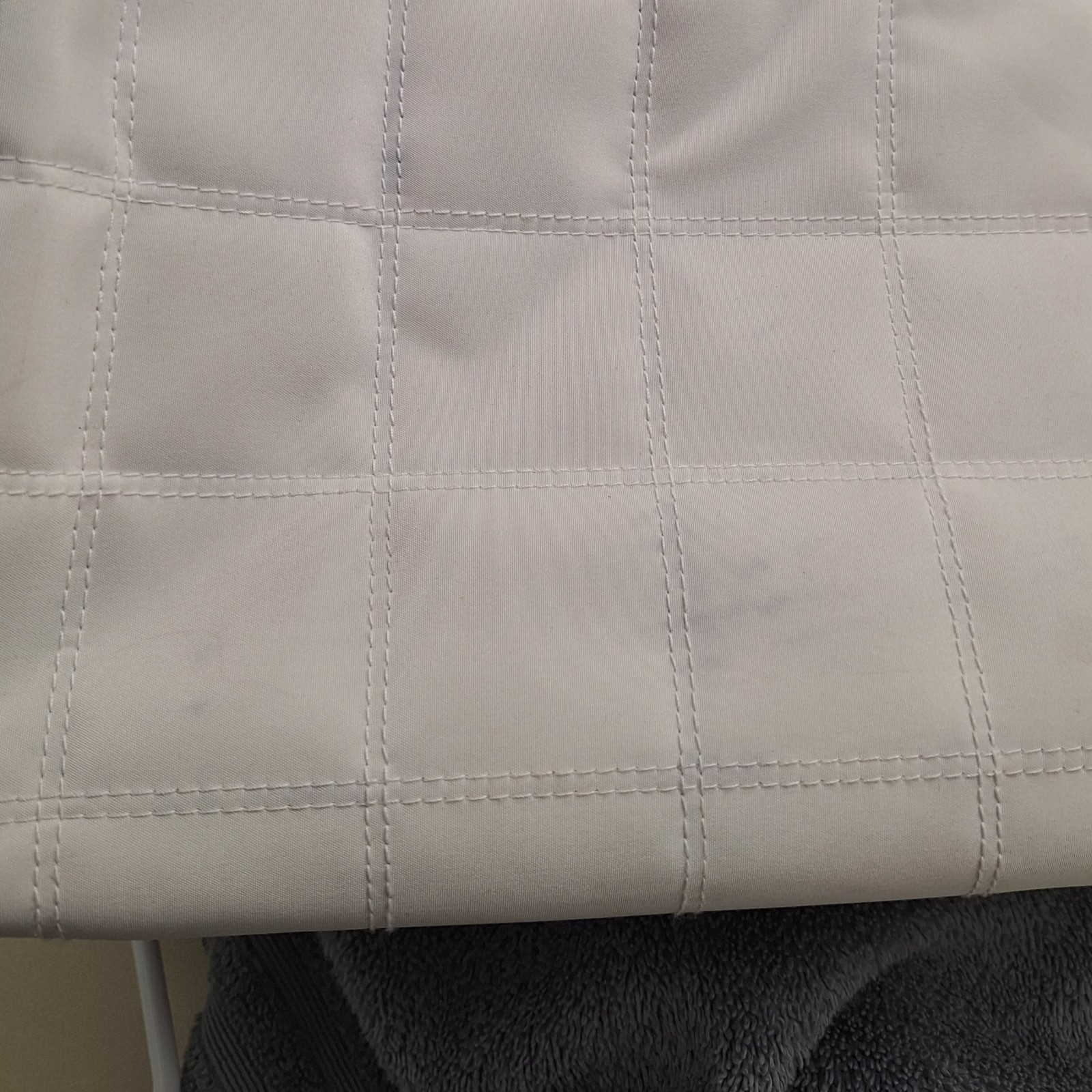 Givenchy Parfums Designer White Black Quilted Weekender Duffle Travel Bag Vacay