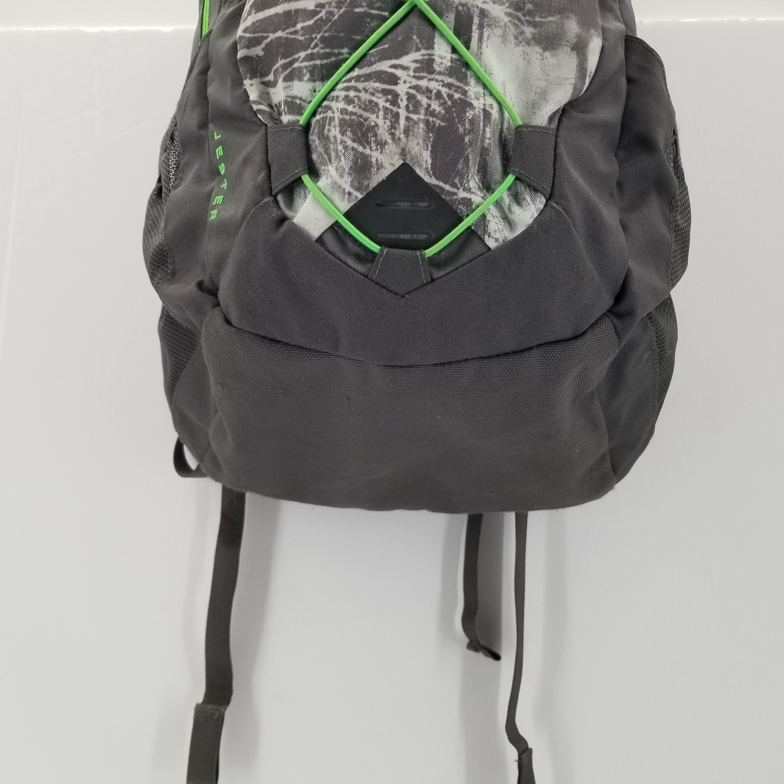 North Face Jester 28 Liter Black Green School Hiking 18 Inch Backpack