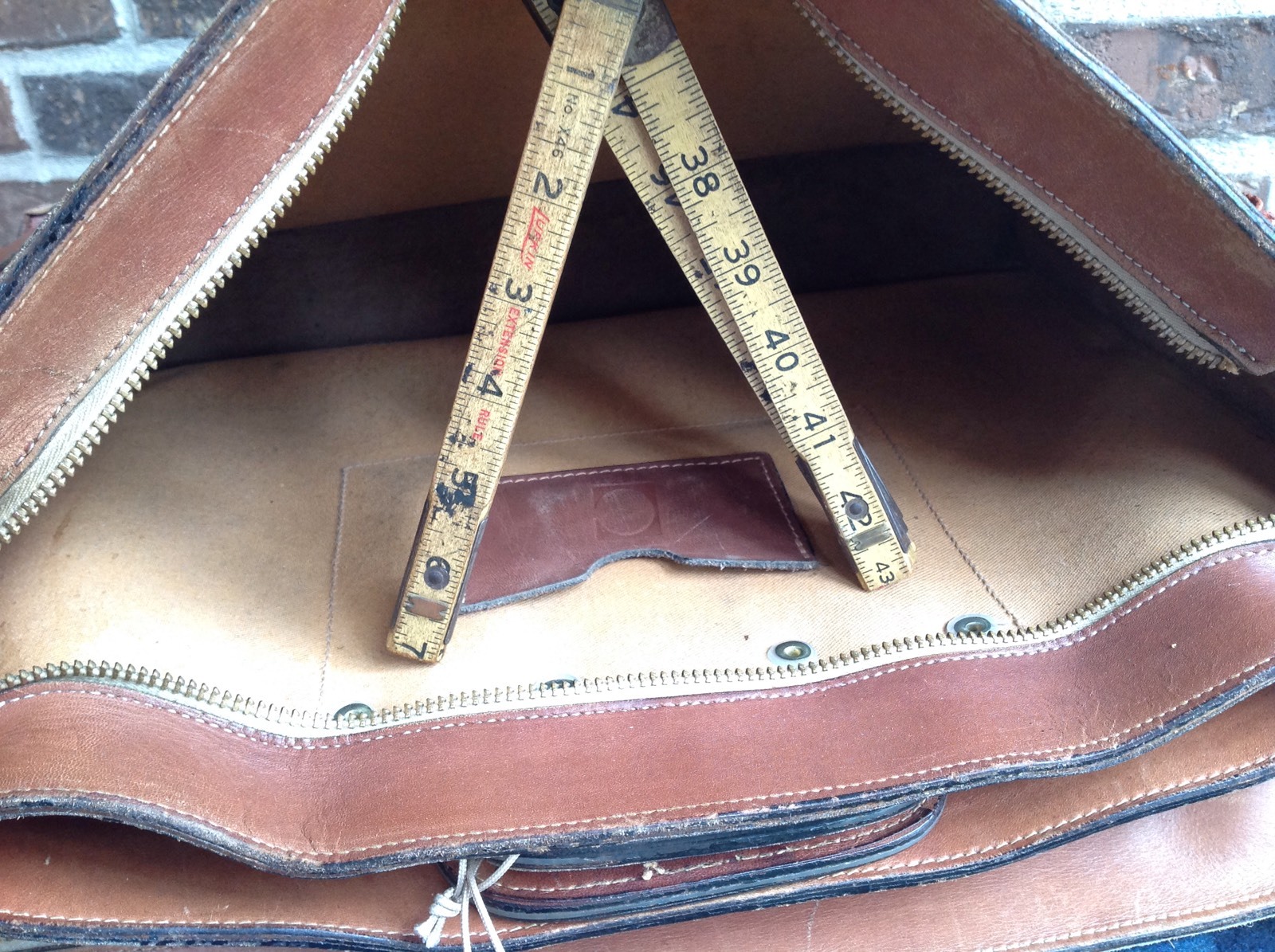 VINTAGE 1970’s DOUBLE GUSSET SADDLE BASEBALL GLOVE LEATHER BRIEFCASE BAG R$1295