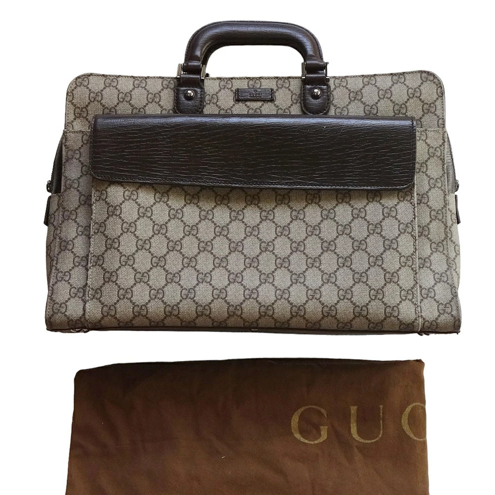 Gucci Business Bag Leather Signature Lock Black Present Document Computer PC