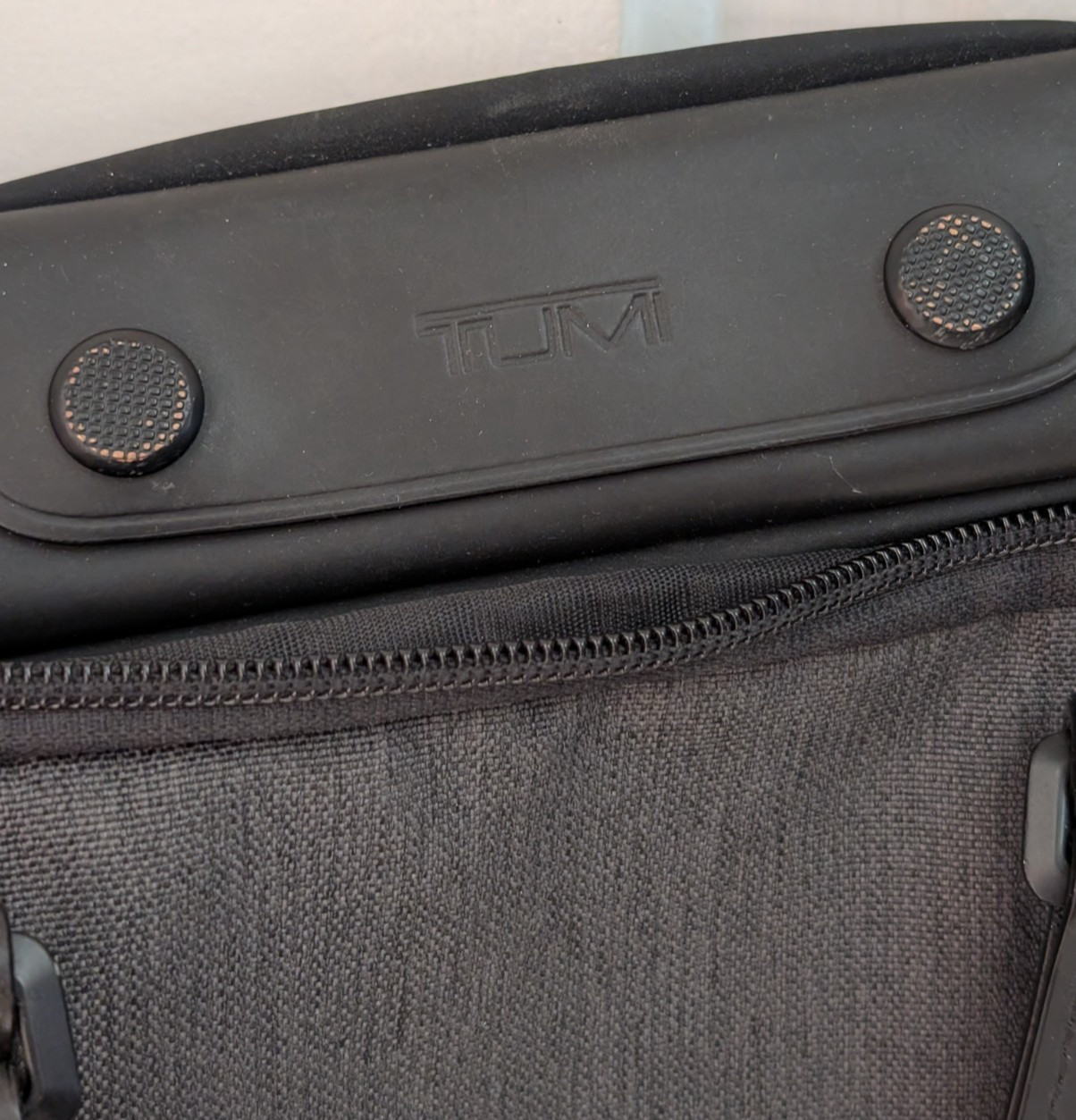 TUMI Slim Commuter Briefcase ALPHA BRAVO – 16 X 12 Inch Business Bag- Fantastic!