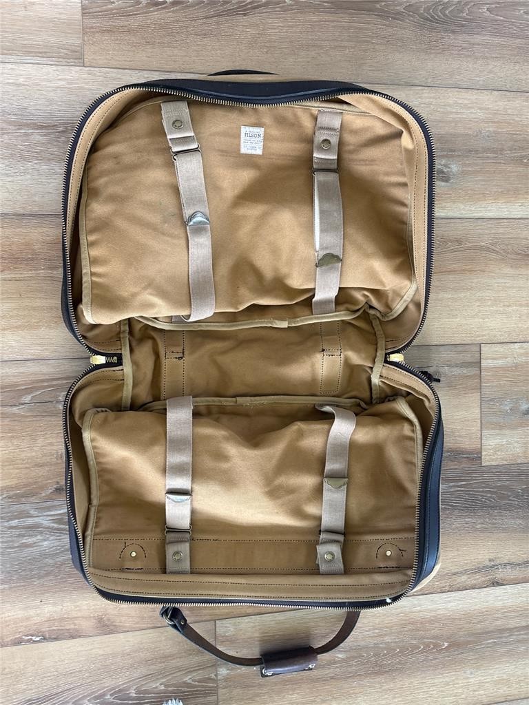 Filson Medium Rugged Twill Talon Era Outfitter Duffle Bag Tan Made in USA