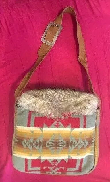Vtg Pendleton Aztec Southwestern Blanket Wool, Leather, Fur cross body tote bag