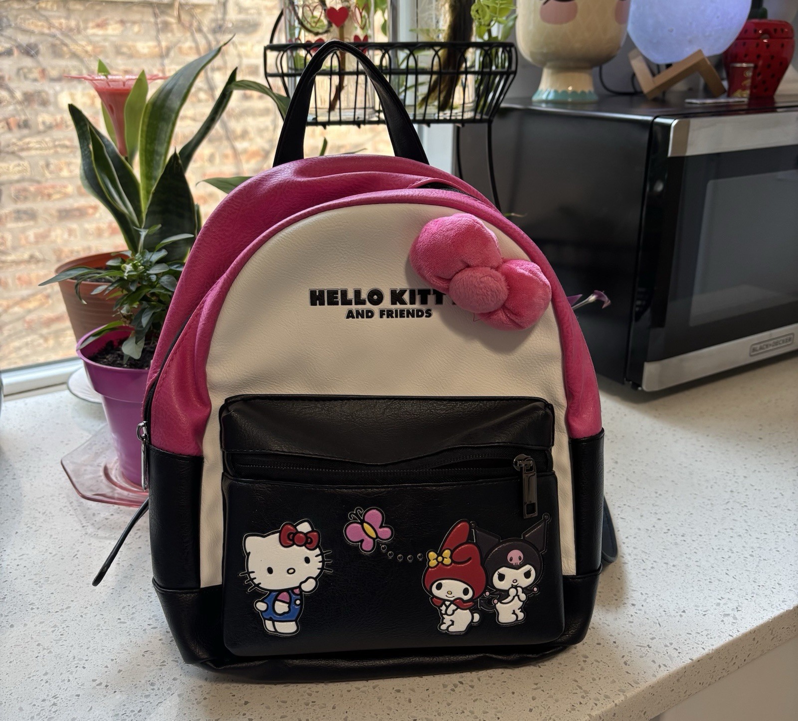 Hello Kitty Sanrio Mini Back Pack Faux Leather Pink/black/White