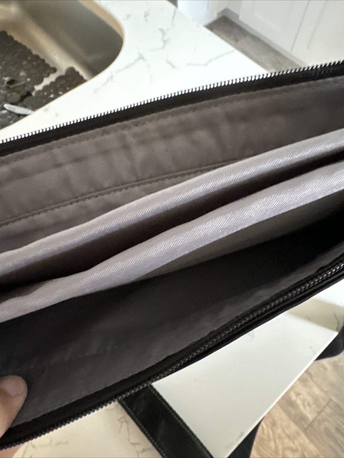 Colombia Black GENUINE LEATHER FLAP ZIP TOP MESSENGER SHOULDER BAG