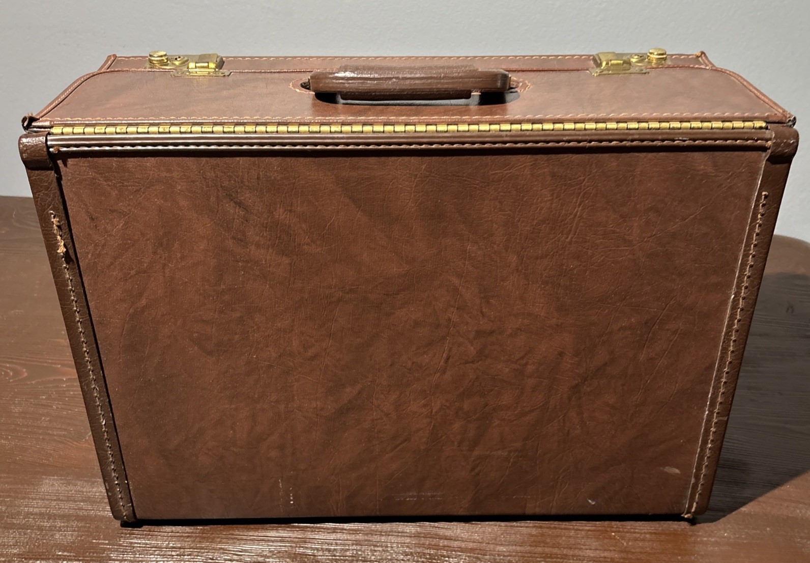 Vintage Stebco Tufide Pilot Hard Case Briefcase Brown Made USA No Key 18”x13”x8”