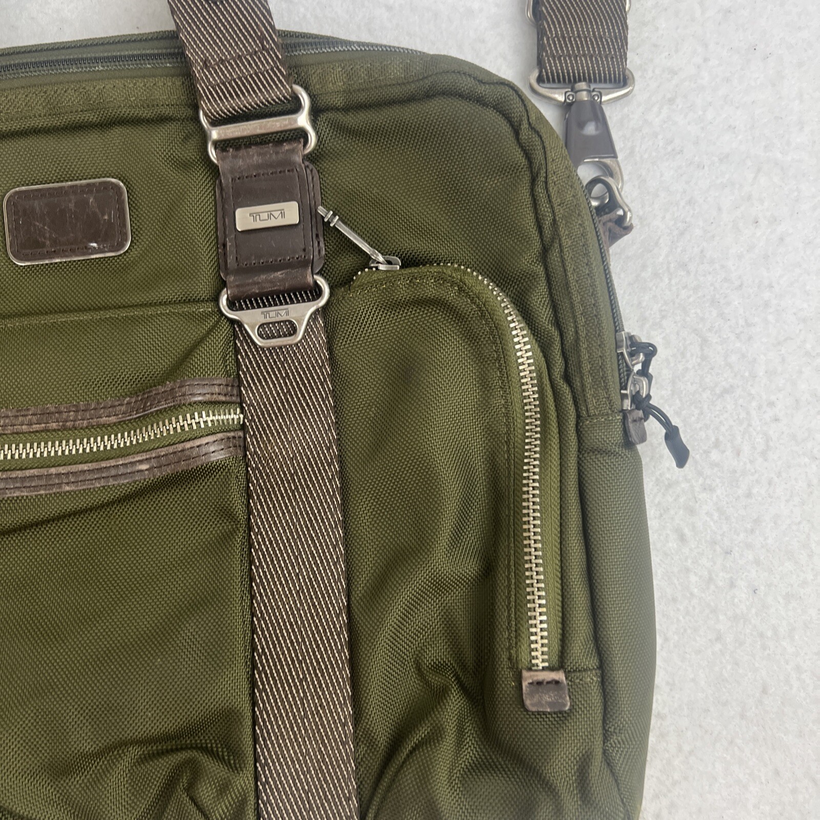 TUMI Alpha Bravo Anthracite Nylon Green Computer Briefcase Expandable Laptop Bag