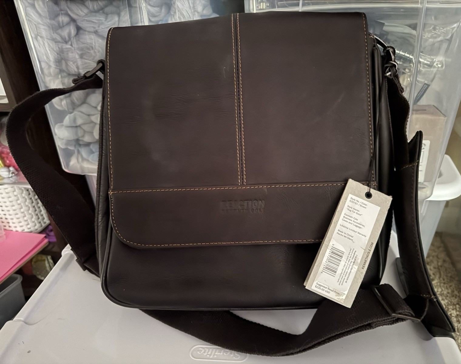 Kenneth Cole Reaction Brown Men’s Messenger Bag Zip Closure Adjustable Strap