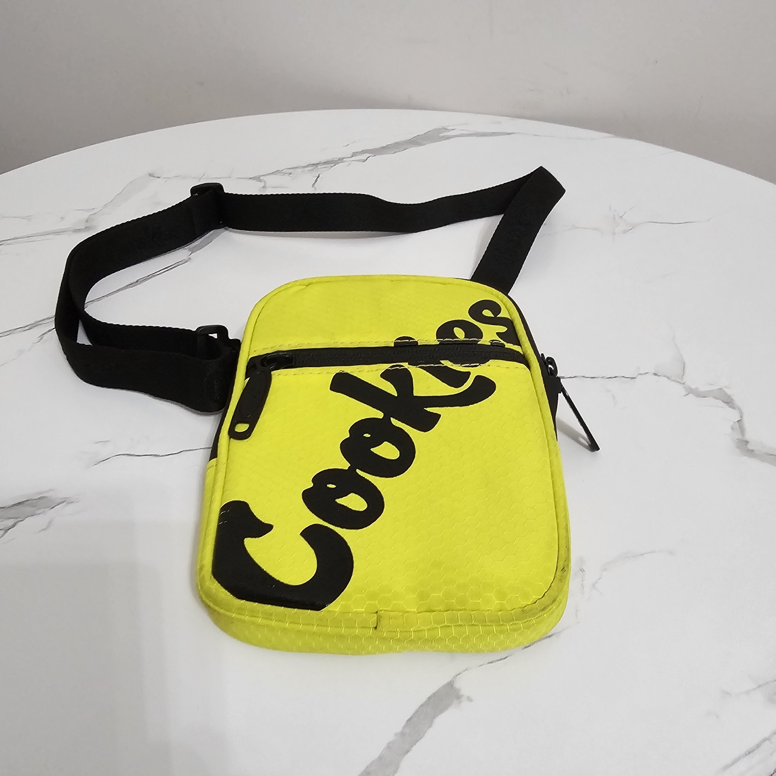 Cookies Original Logo Honeycomb Utility Bag