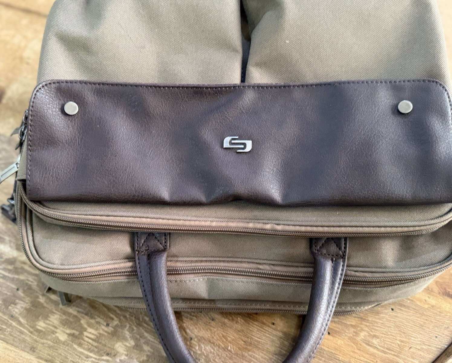 SOLO Green Brown Briefcase Laptop Case Messenger Bag Multi-pocket Compartments