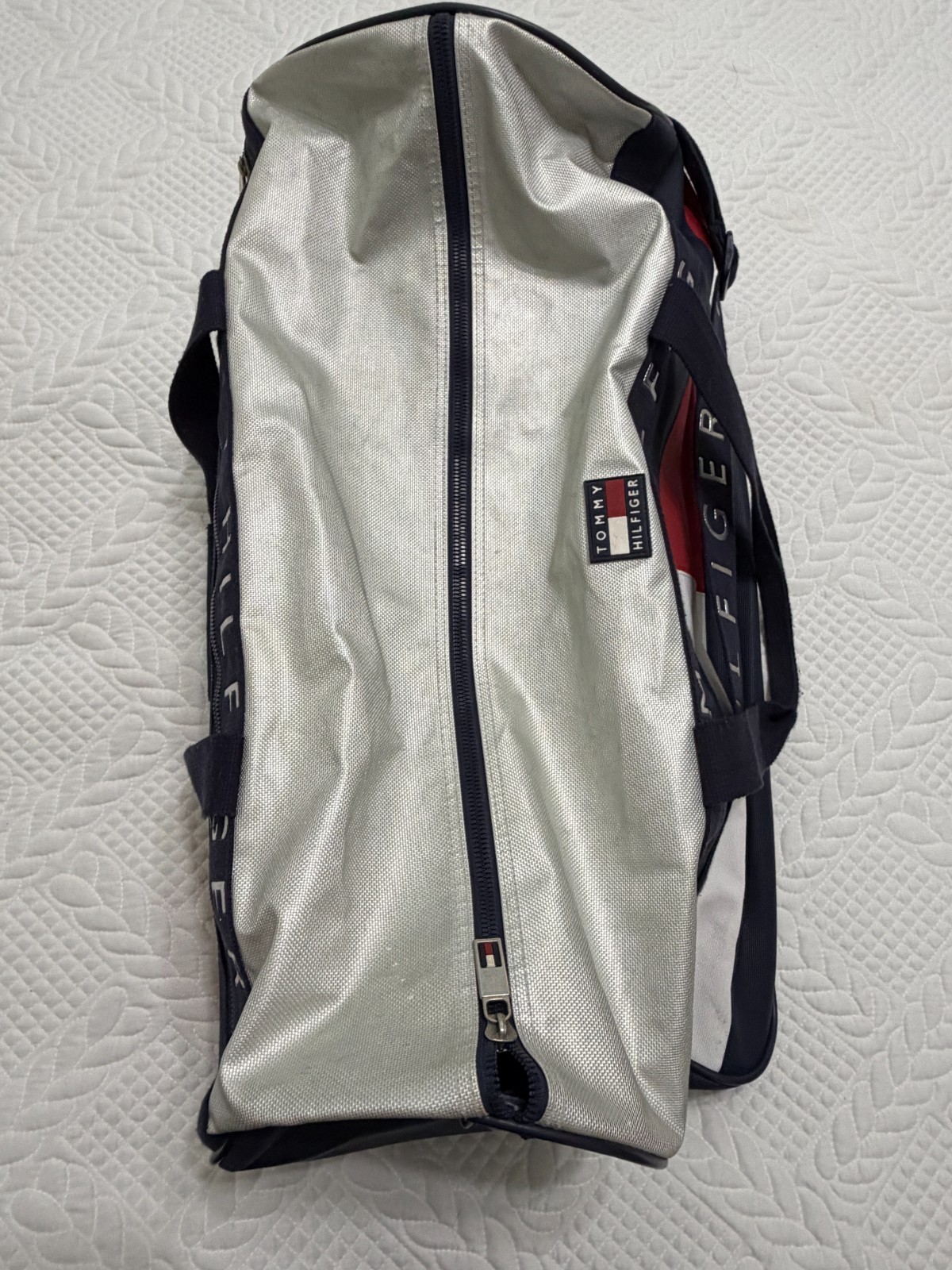 Tommy Hilfiger Duffle Bag HUGE!! Large Travel Gym Sports Holdall Navy Red White
