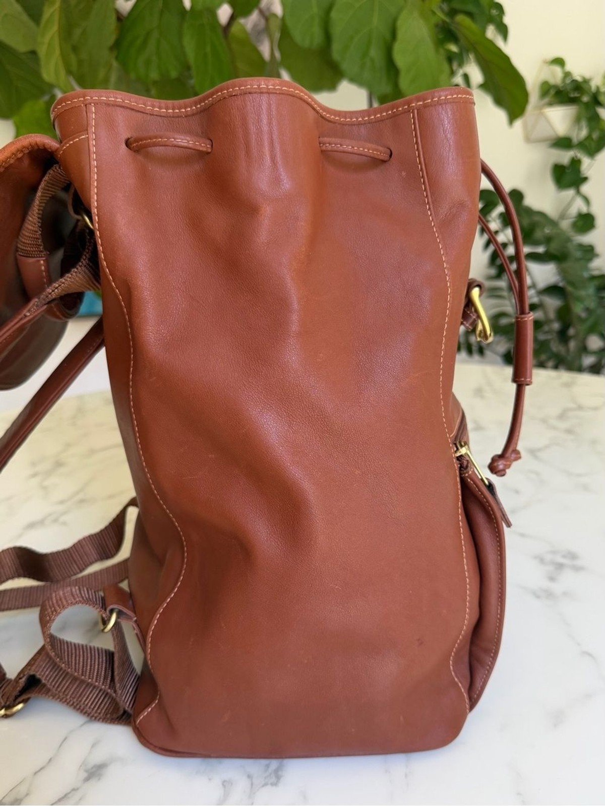 COACH Vintage Drawstring Buckle Backpack 0529 British Tan Leather USA 90’s 529