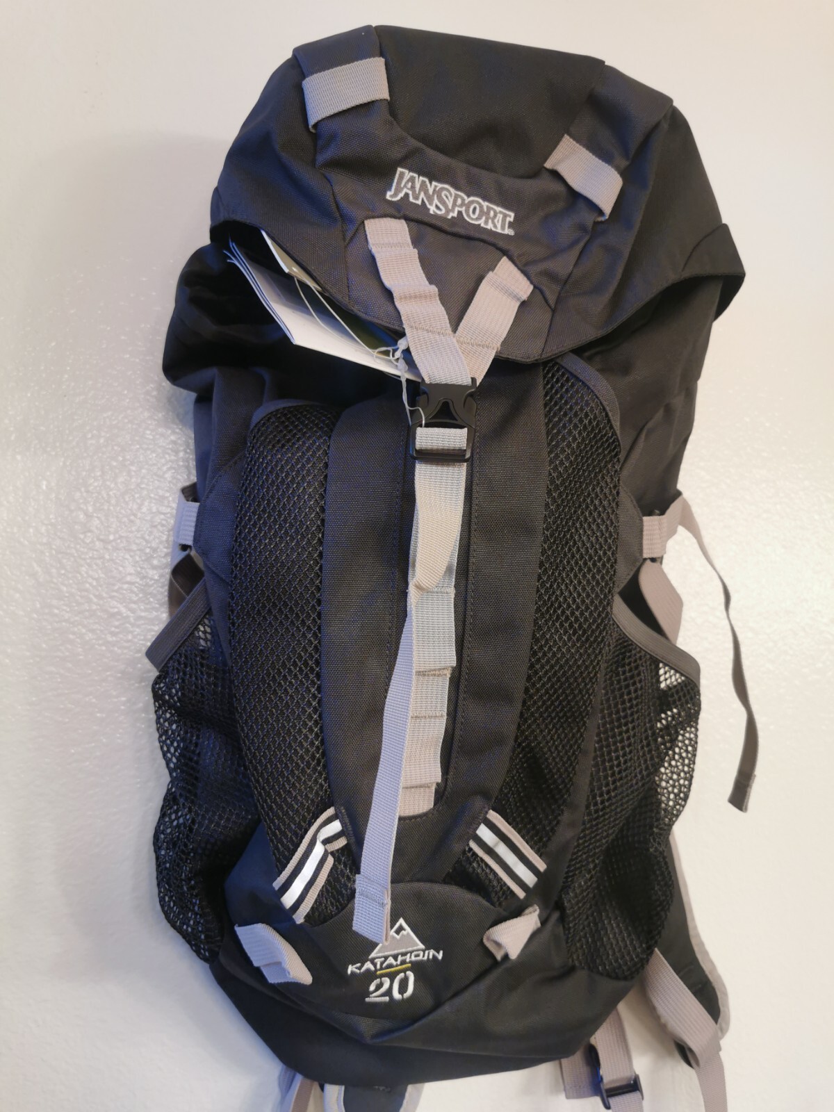 NWT JanSport hiking daypack 20L Backpack gray