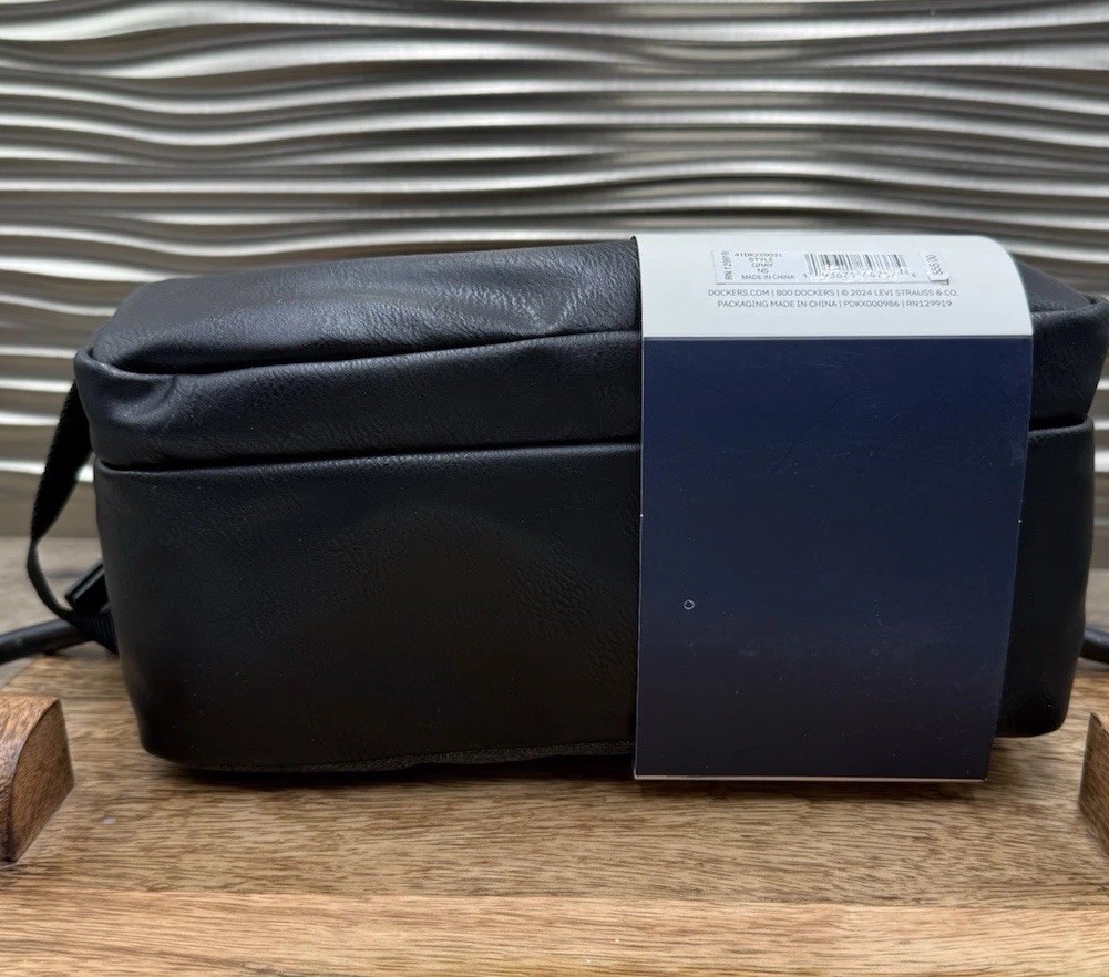 Docker’s Men’s Top Zip Toiletry Travel Bag Kit /Zip Side Pouch Gray Black NEW!