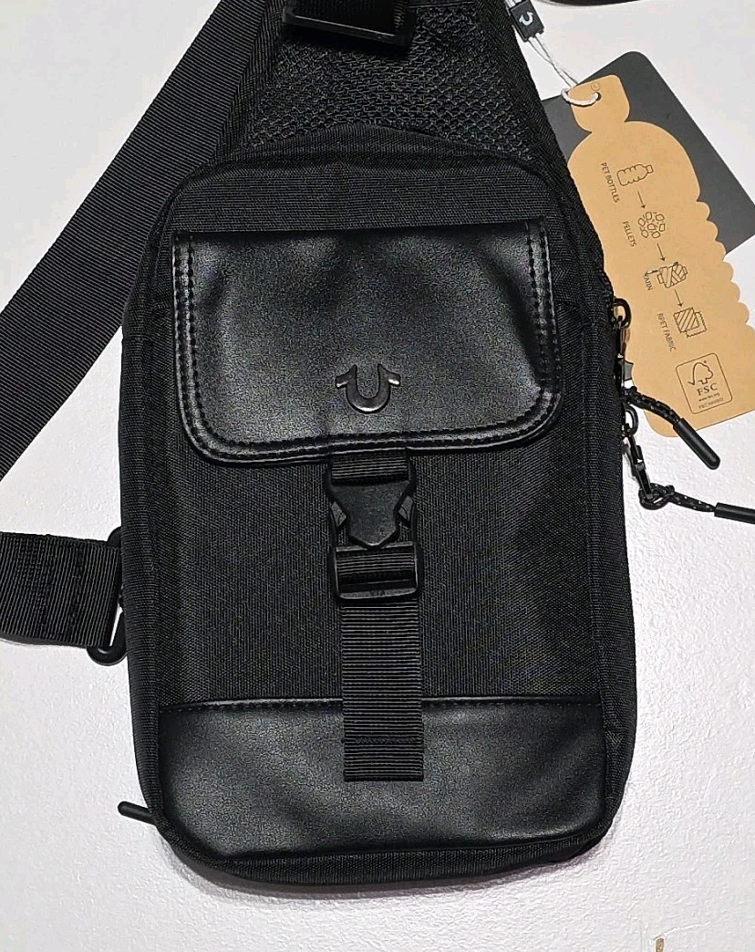 True Religion Brand Jeans Yeta 2.0 Black Sling Crossbody Bag – Unisex NWT