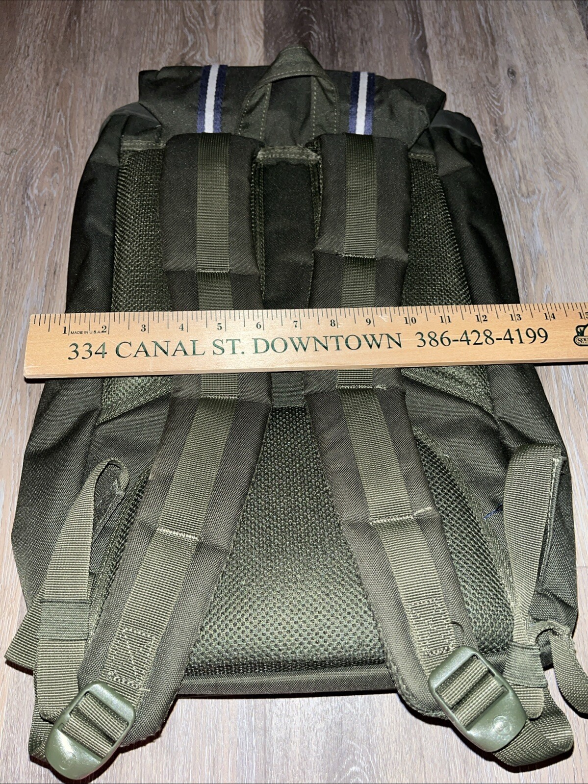 The Herschel Supply Co Retreat Green Backpack w/ Laptop Slot Drawstring Closure