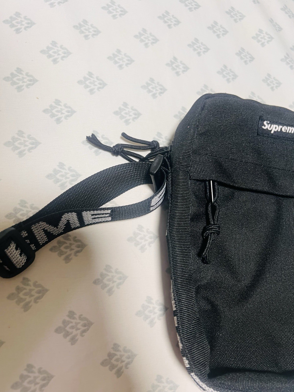 Supreme SS18 Shoulder Bag Black Box Logo Crossbody Streetwear Authentic