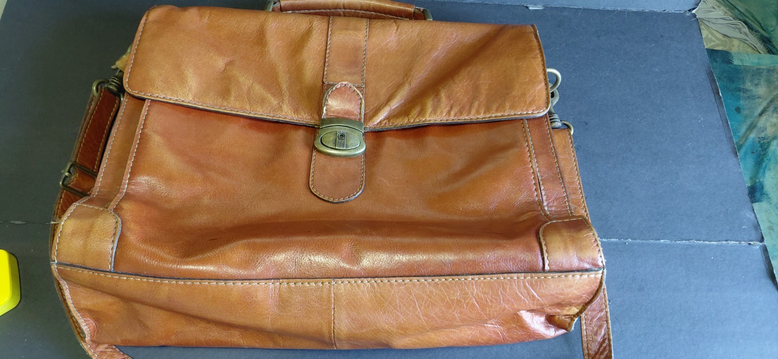distressed heritage classic vintage executive tan leather briefcase mesenger Bag