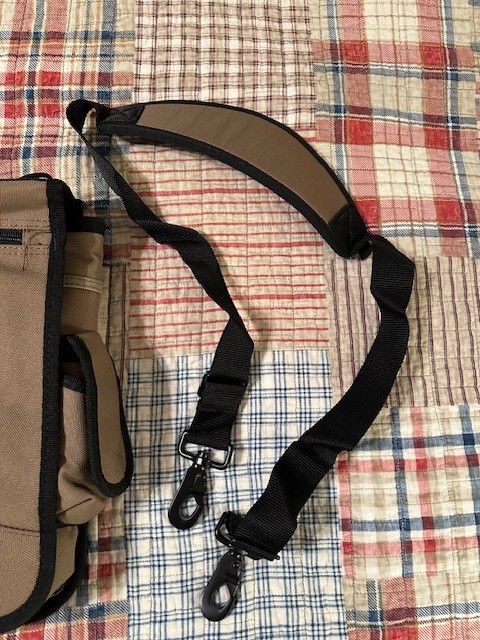 Duluth Trading Company Large Brown and Black Canvas Messenger Bag NWD