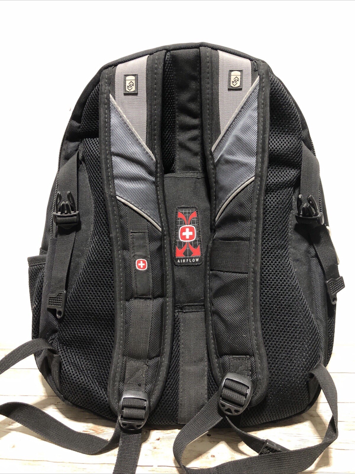 Swiss Army Wenger Airflow Backpack WTRA-18-laptop Carryon Infinera RARE Padded