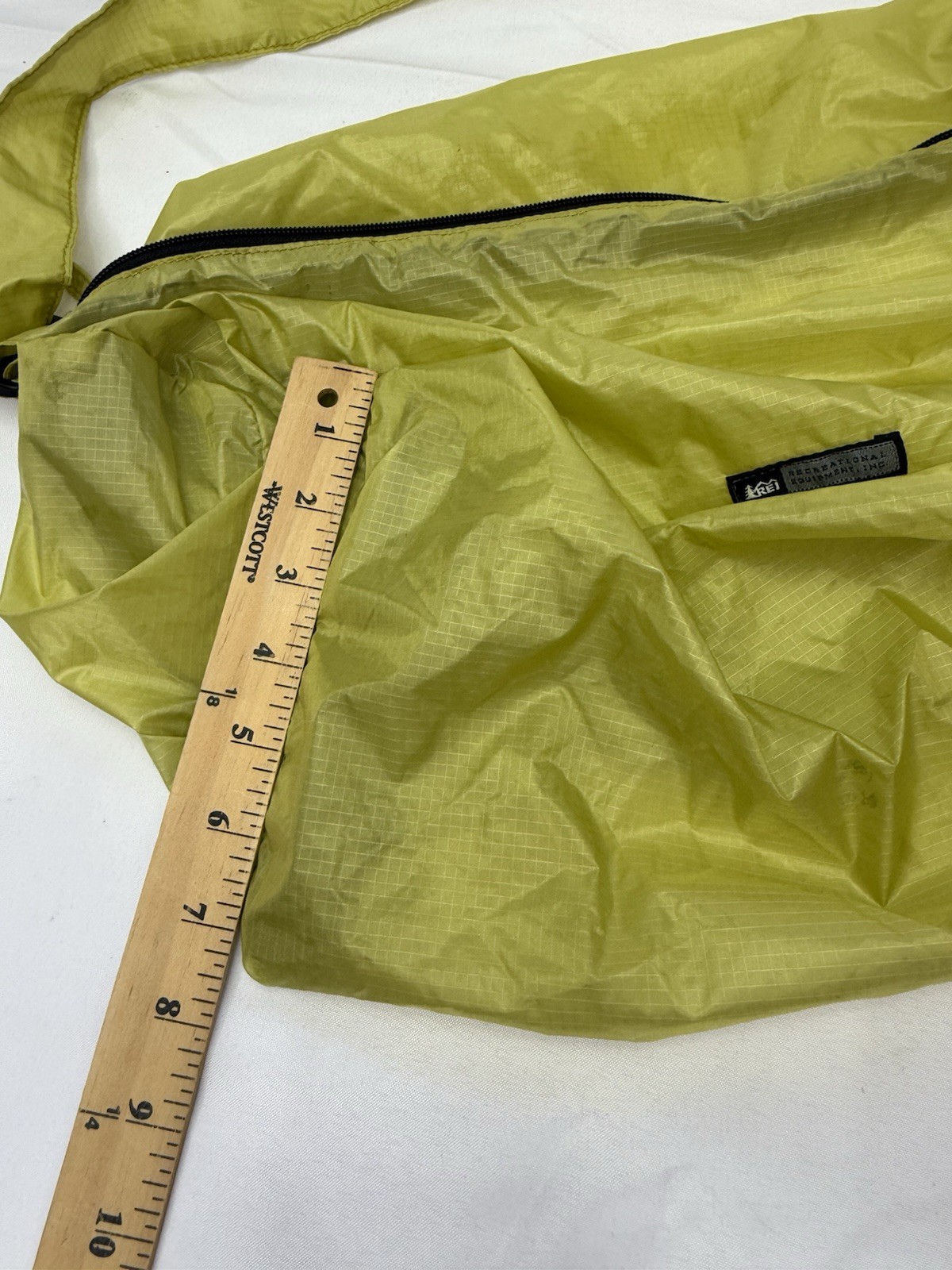 REI Packable Lightweight Nylon Tote Purse Bag Foldable Travel Weekend Green