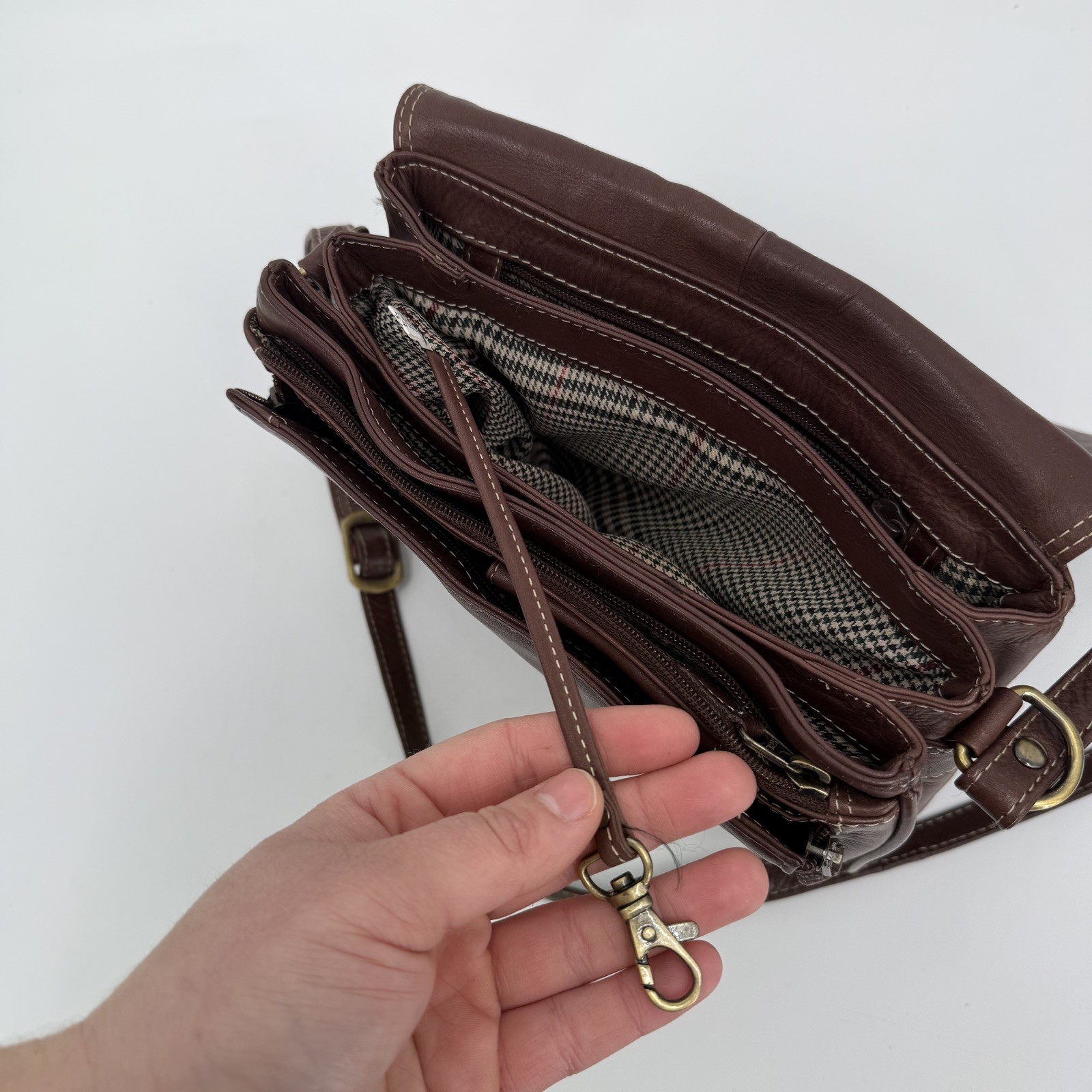 CHAOS Rust Brown Leather Medium Messenger Bag Organizer Office Commute Travel