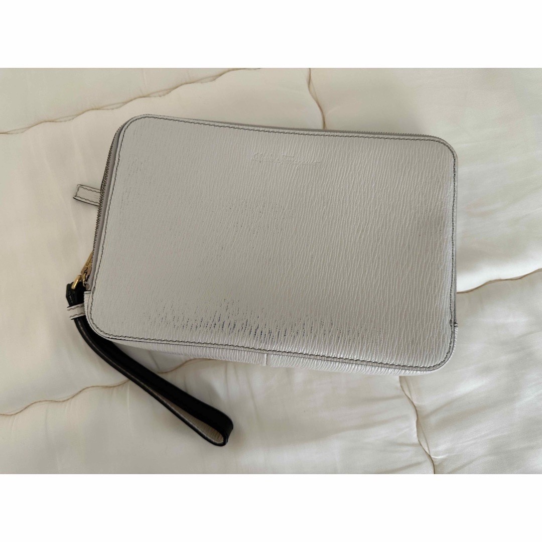 Ferragamo Men’s Business Second Clutch Bag White Leather Authentic 16×23.5x5cm