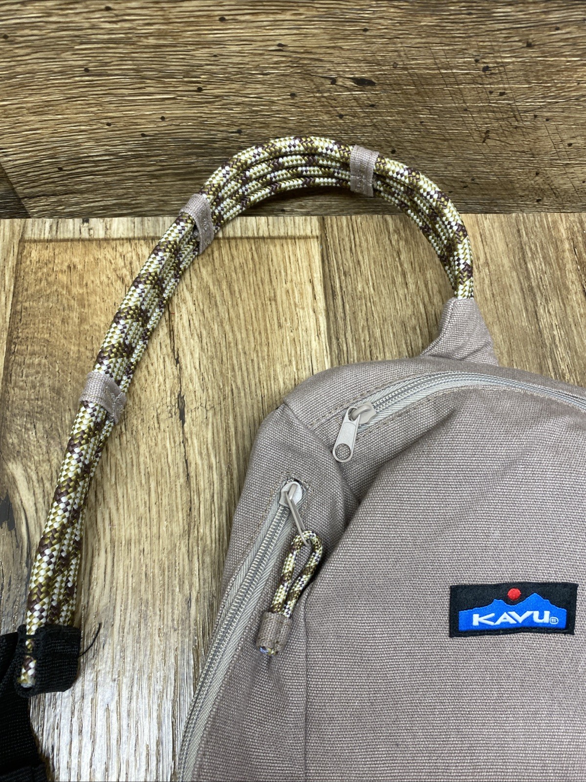 Kavu Rope Sling Cross Body Backpack Bag Tan Canvas Travel Day Hiking Pockets