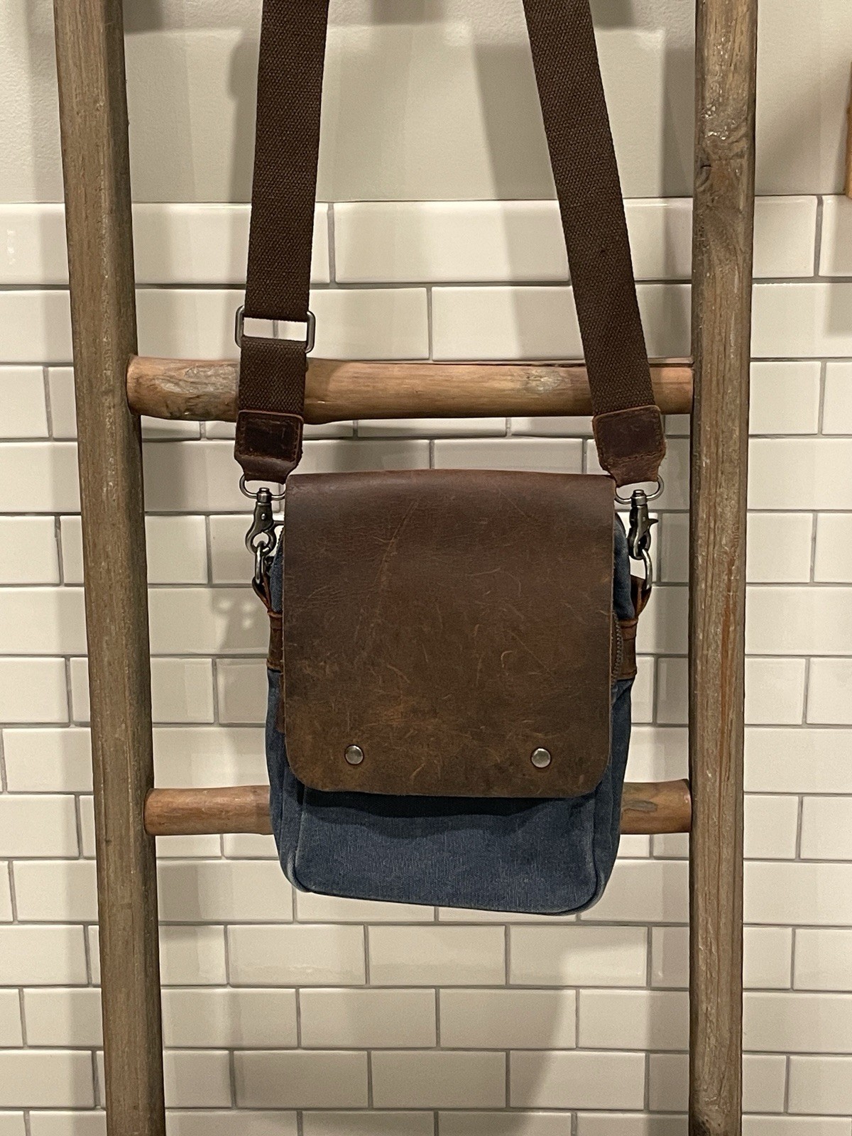 United Leather Messenger Cross Bag Blue Canvas Brown Leather Thick Strap