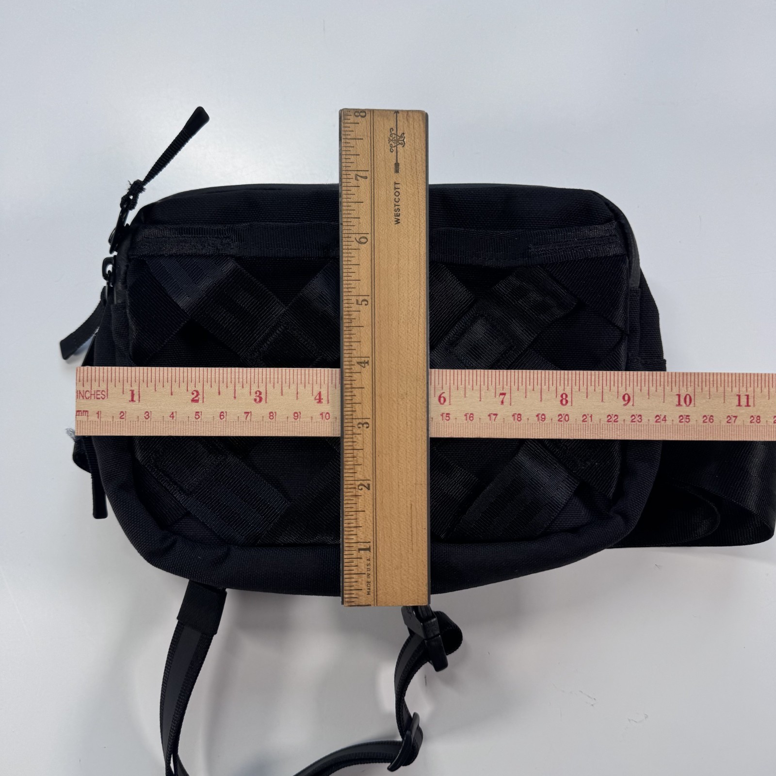 CHROME INDUSTRIES Barrage 5L Sling Crossbody Bag Small Black