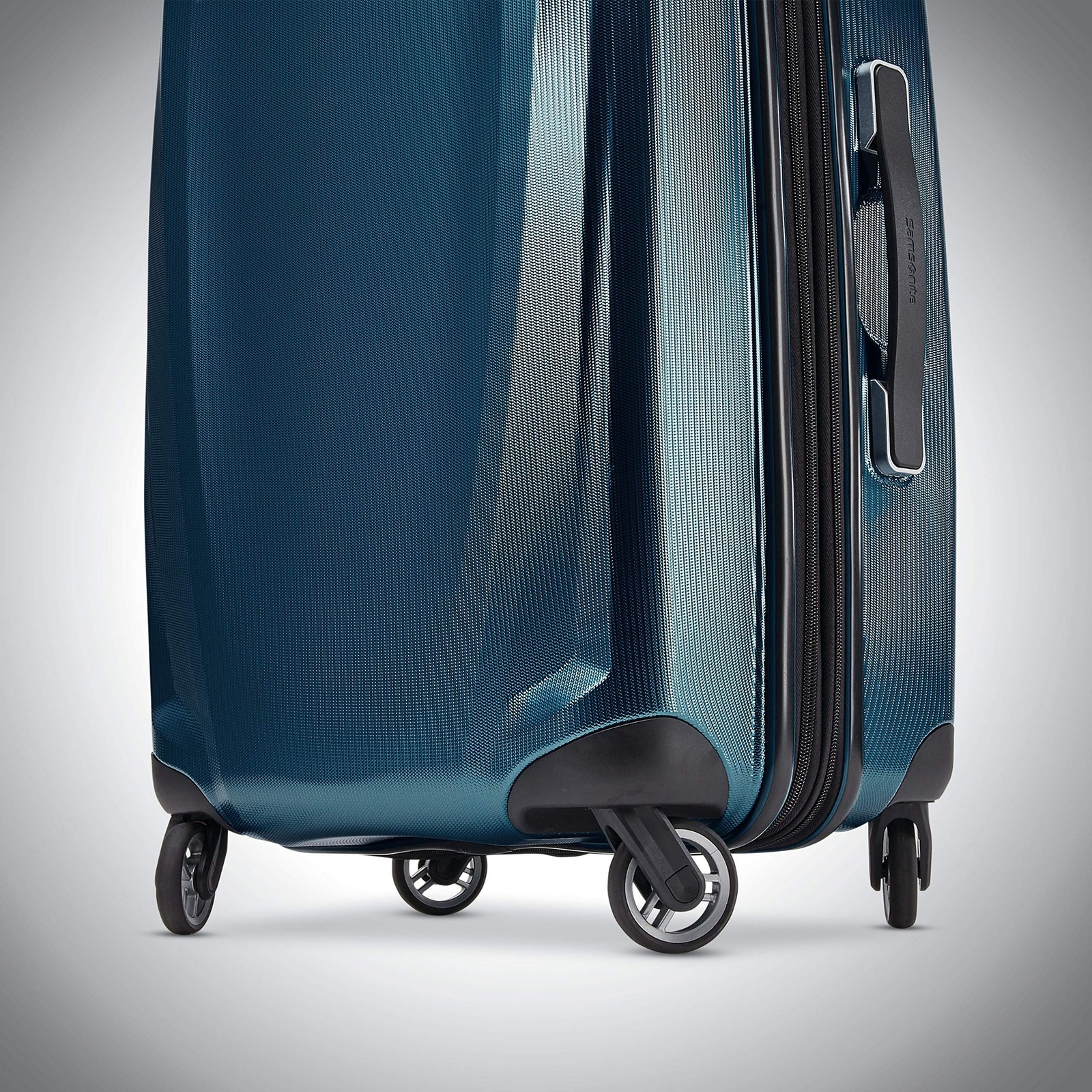 Samsonite Winfield 3 DLX Spinner Navy Carry On 20 Inch U2