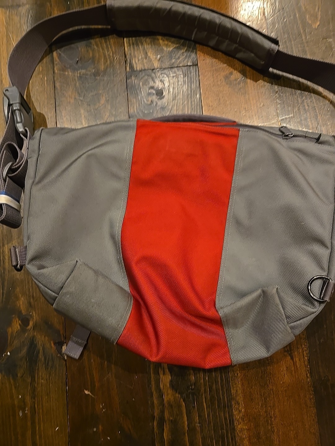 Timbuk2 Messenger Laptop Bag Maroon and Gray Classic Some Wear See Pic