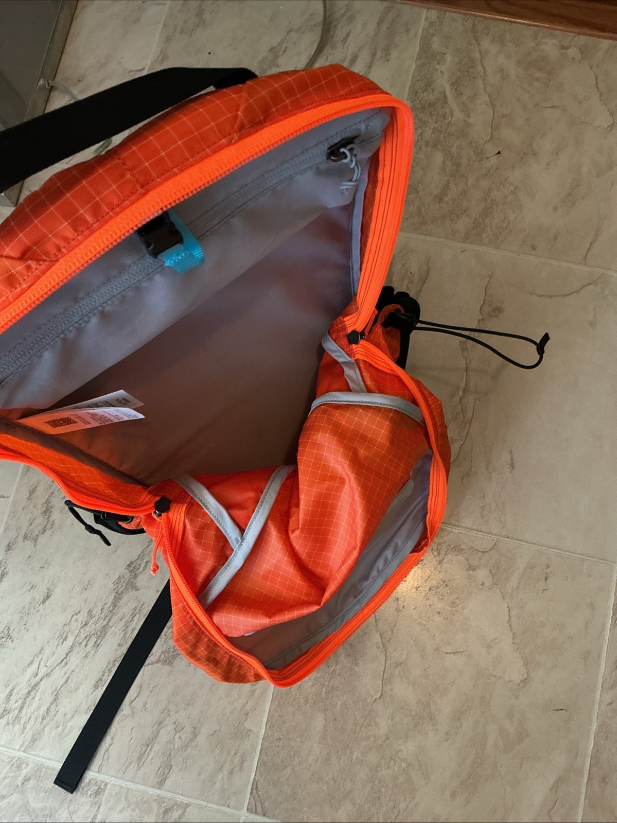 New Arc’teryx Aerios 15 Backpack Men Phenom Orange Rare