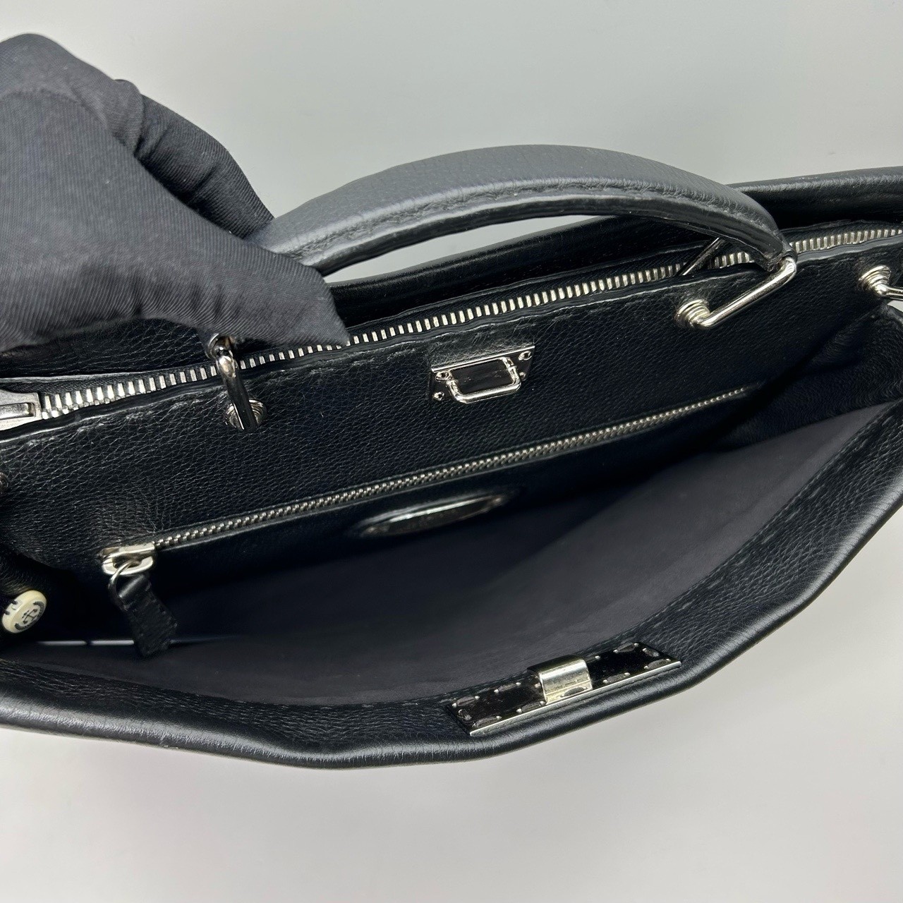 Fendi Pre-Owned Authentic Peekaboo Briefcase Black 36x27x5cm