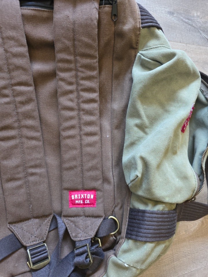 Brixton Bixby Convertible Canvas Duffle/Backpack 100% Cotton Canvas Brown