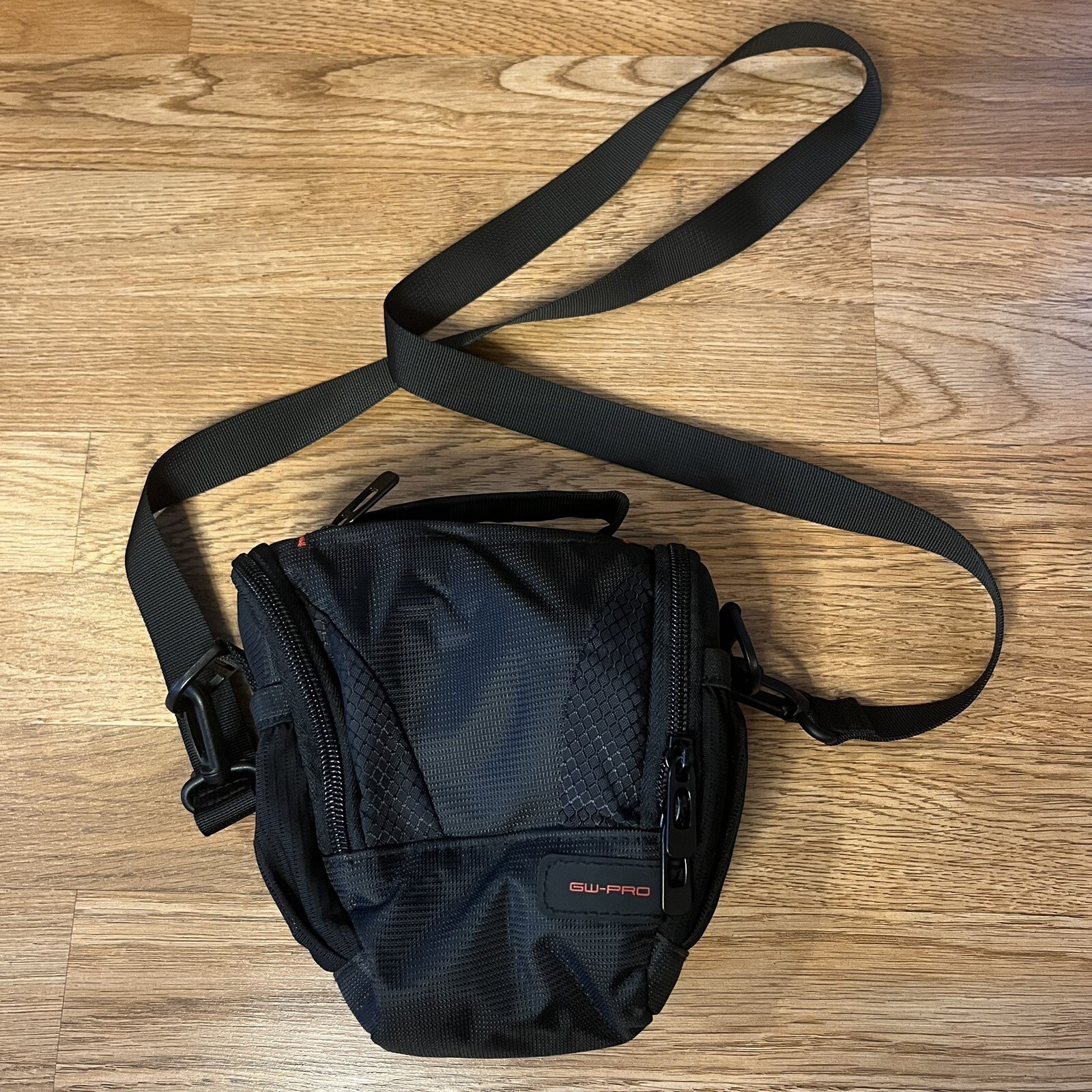 Gw-Pro Hakuba Black Camera Shoulder Bag Size Small 6in x 7in