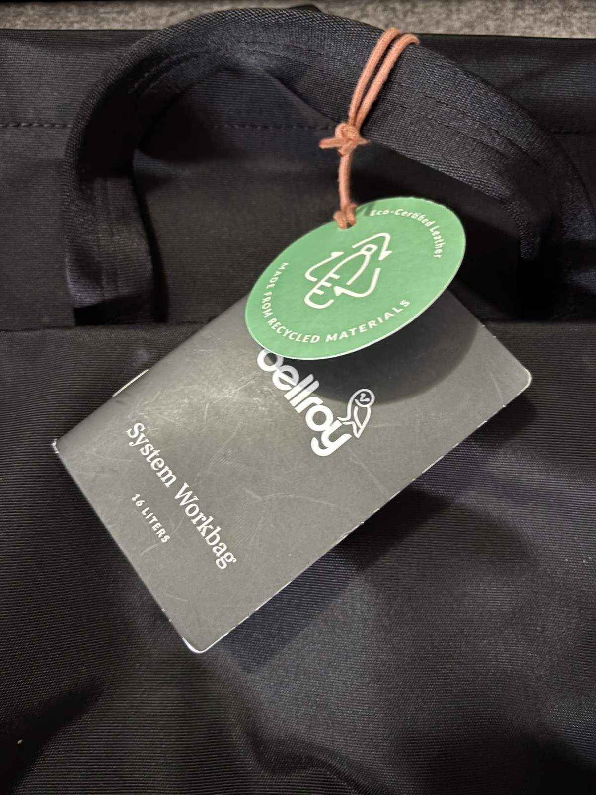 Bellroy System Messenger 16L / Black / NEW WITH TAGS