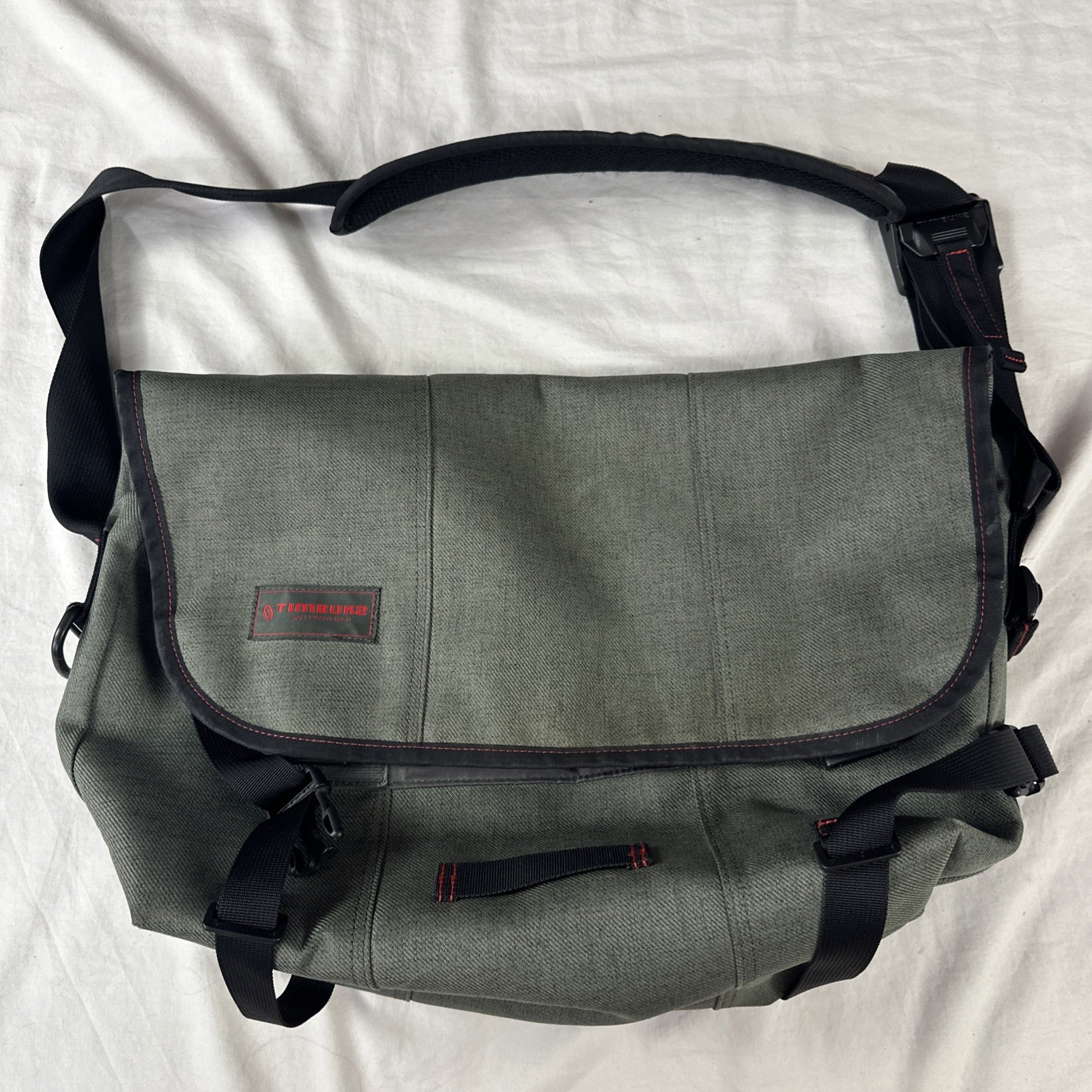 Timbuk2 M Stuck In The Middle With You Messenger Shoulder Crossbody Grey Bag