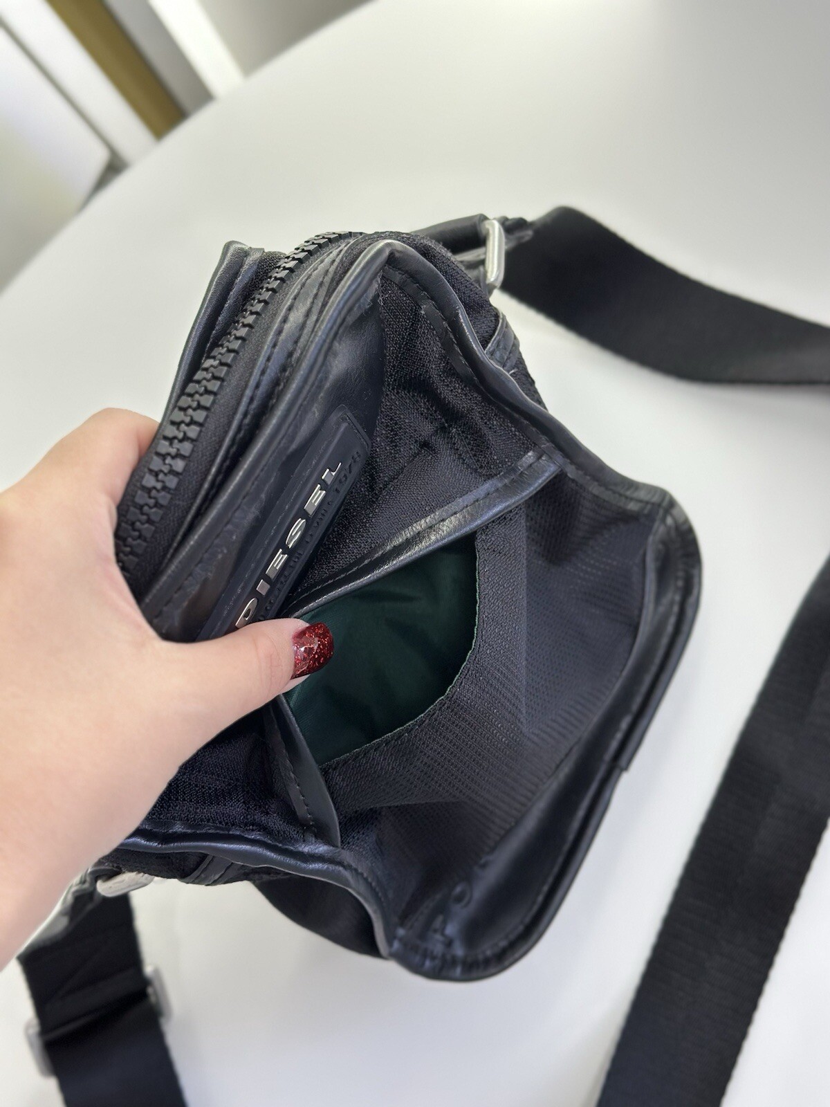 DIESEL Y2K Vintage Black Messenger Bag Big Logo Size 22×18 Cm