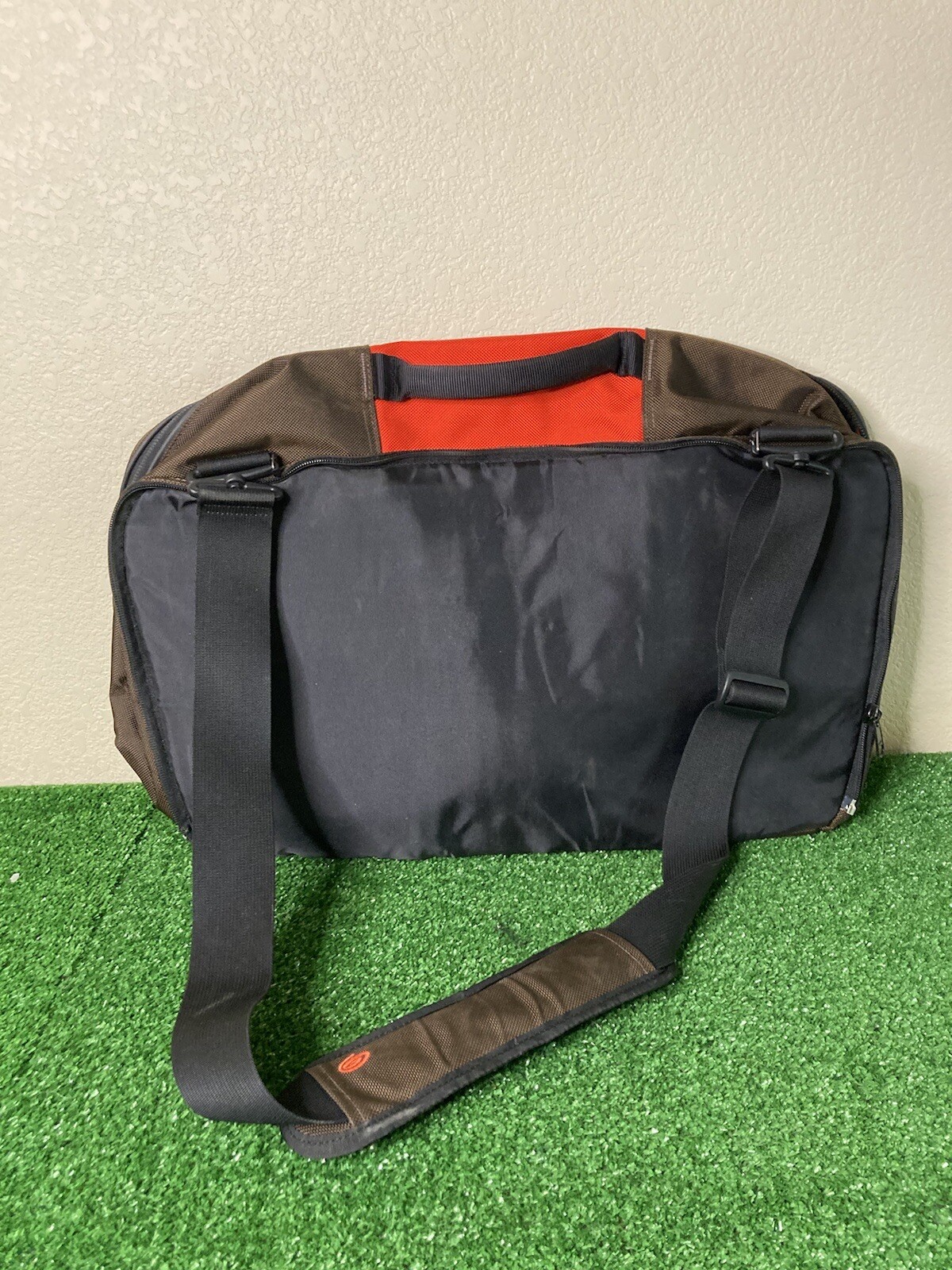 timbuk2 messenger bag laptop red brown
