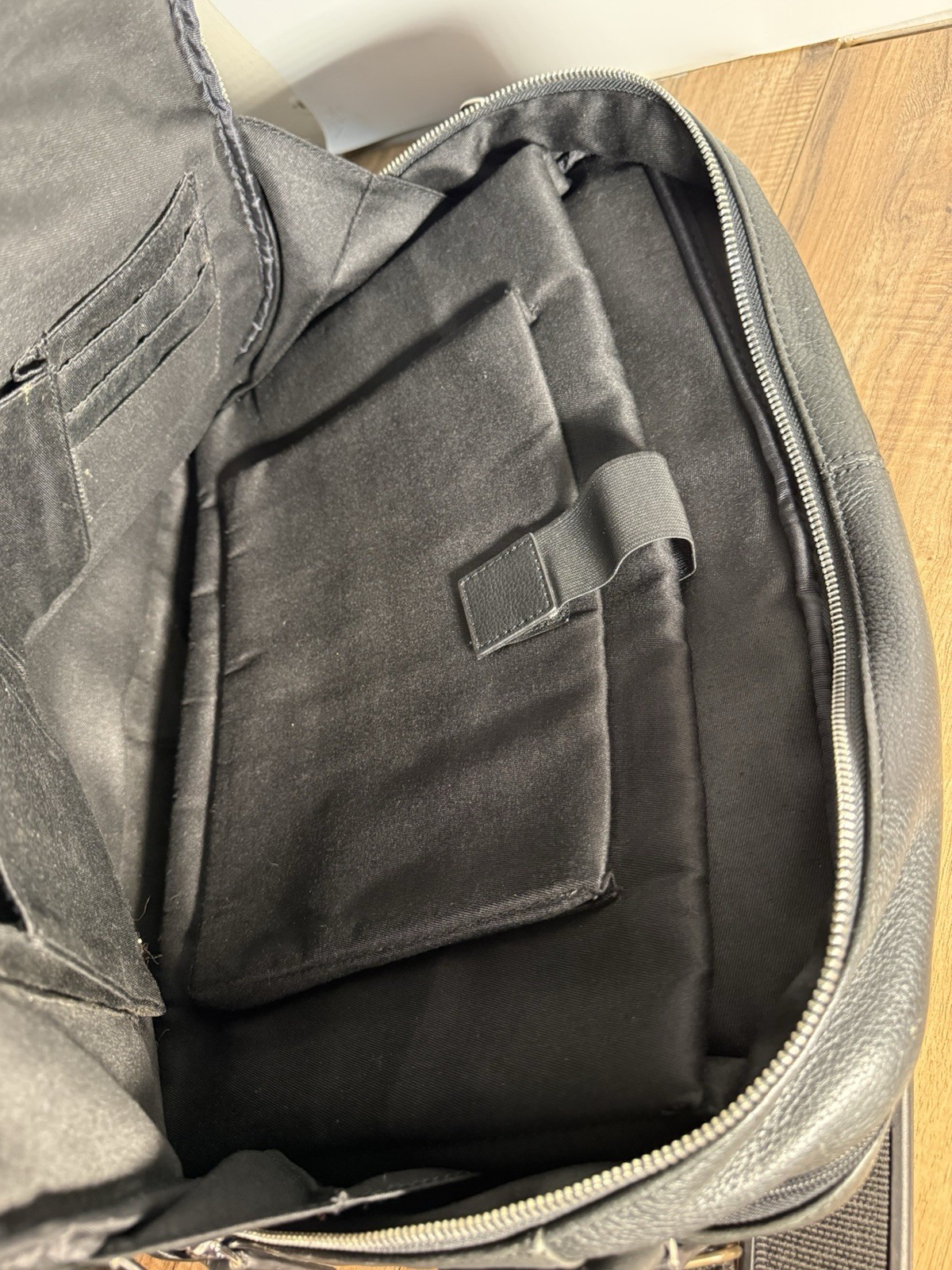 Bosca Full Grain Black Leather Monfrini Stringer Briefcase Laptop Messenger Bag