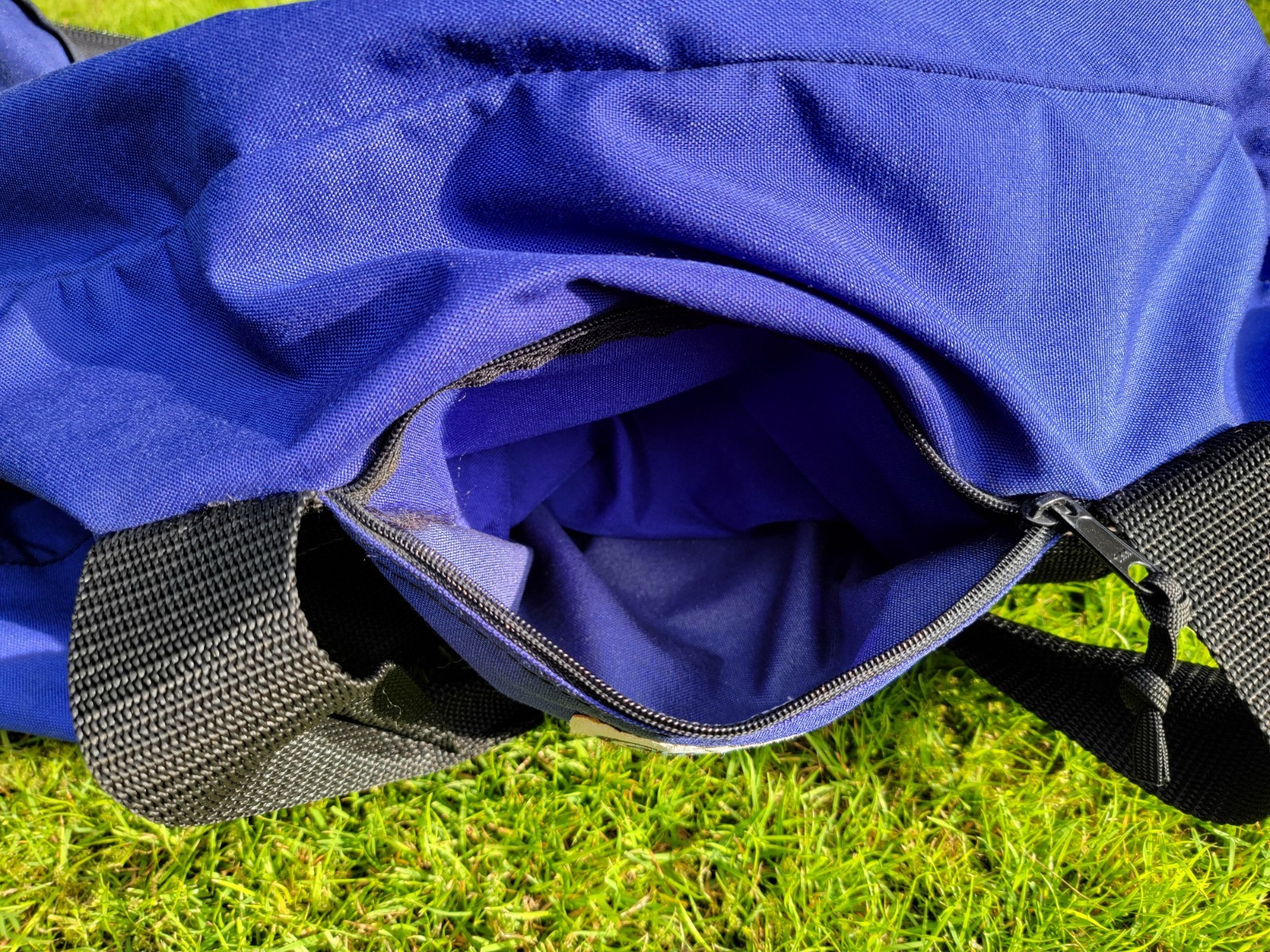 CARIBOU MOUNTAINEERING (USA) Vintage Purple Cordura 28″ Duffle Camping Gear Bag