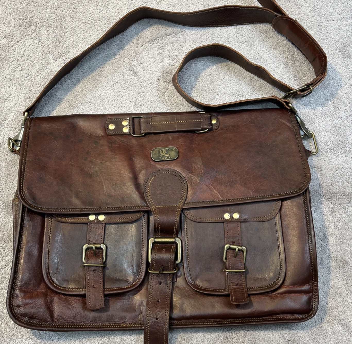 Cuero 18in Large Vintage Handmade Leather Bag for Laptop – Brown