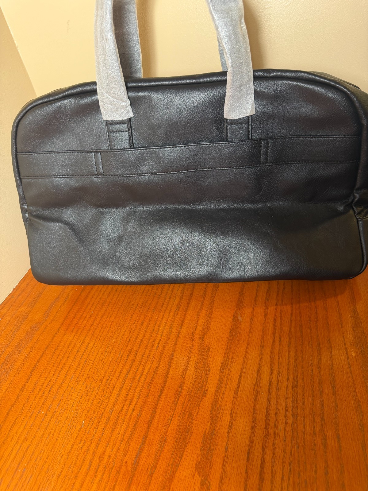NEW Kenneth Cole Reaction Duffle Bag Black Faux Leather Travel Weekender